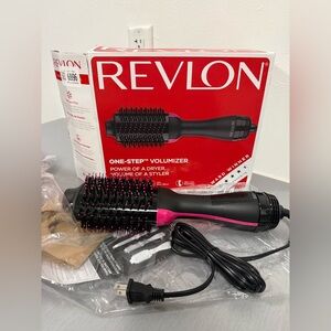 Revlon One-Step Volumizer Hair Dryer & Styler Black OPEN BOX Blowout Brush READ